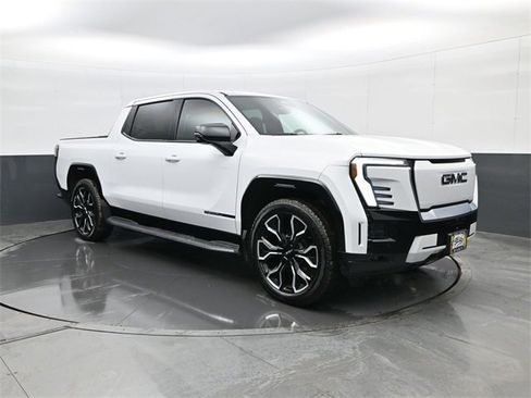 Used 2025 GMC Sierra EV Denali image 3