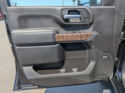Certified 2022 GMC Sierra 2500 Denali w/ Denali Ultimate Package AWD/4WD image 22