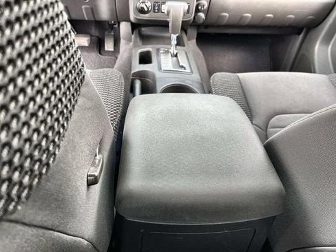 Used 2019 Nissan Frontier PRO-4X AWD/4WD image 23