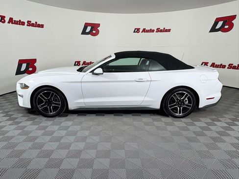 Used 2022 Ford Mustang Premium image 3