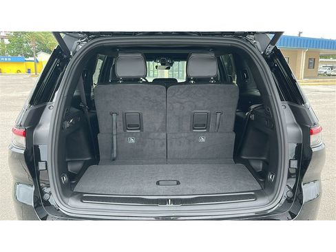 New 2026 Jeep Grand Cherokee L 2WD image 15