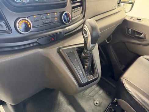 Used 2022 Ford Transit 350 DRW RWD image 16