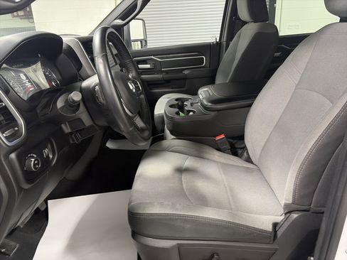 Used 2024 RAM 2500 Big Horn image 12
