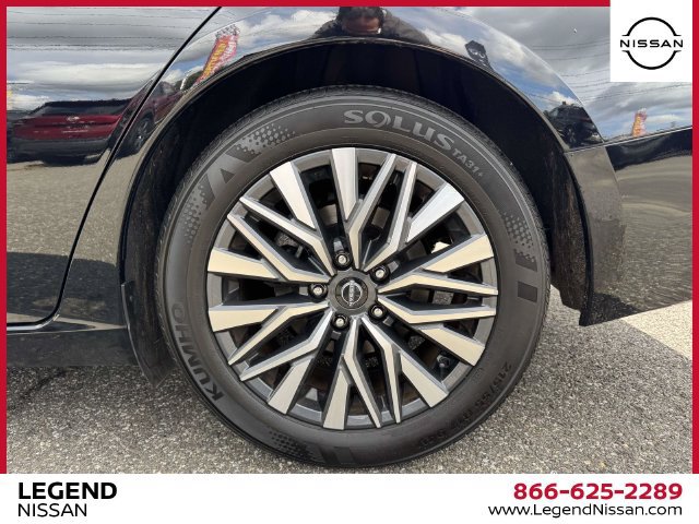 Certified 2024 Nissan Altima 2.5 SV FWD image 9