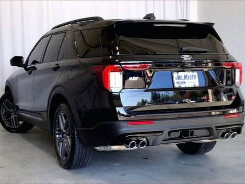 Certified 2025 Ford Explorer ST w/ Sun And Sound Package image 10