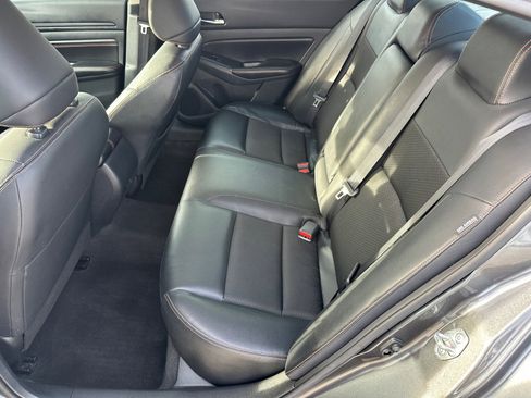 Used 2022 Nissan Altima 2.5 SR w/ Midnight Edition Package image 20