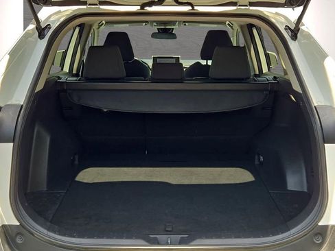 Used 2024 Toyota RAV4 XLE AWD/4WD image 12