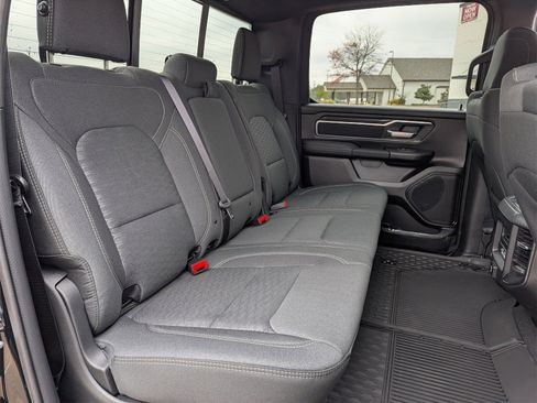 New 2026 RAM 1500 4x4 Crew Cab image 22