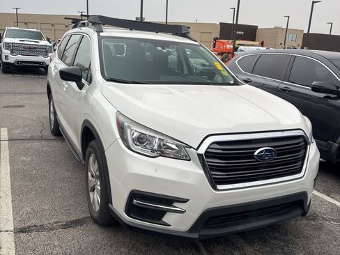 Used 2019 Subaru Ascent 8-Passenger image 2
