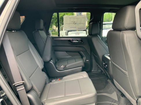 New 2026 Chevrolet Tahoe Z71 w/ Comfort Package AWD/4WD image 13