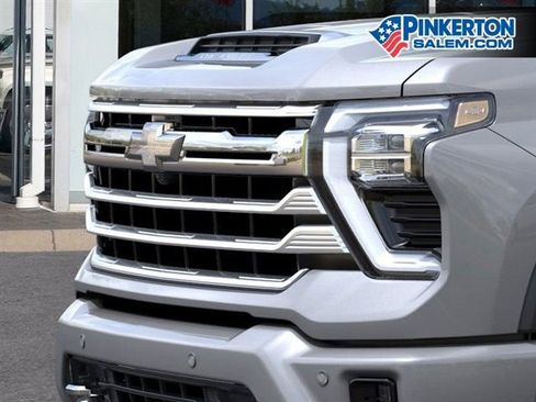 New 2026 Chevrolet Silverado 3500 High Country w/ Technology Package image 13