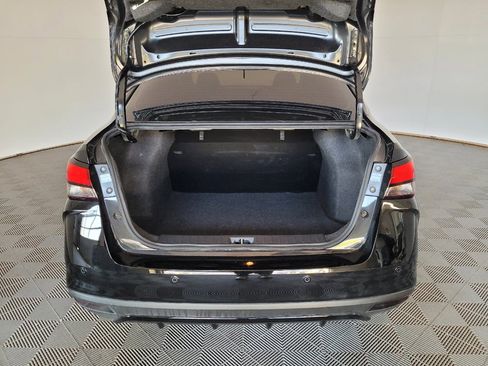 Used 2025 Nissan Versa S w/ Trunk Package FWD image 29