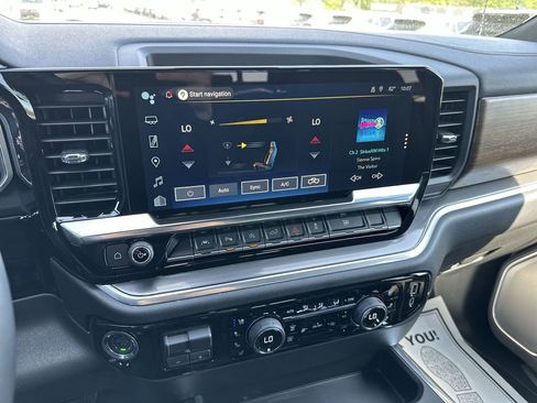 New 2026 Chevrolet Silverado 1500 High Country AWD/4WD image 19