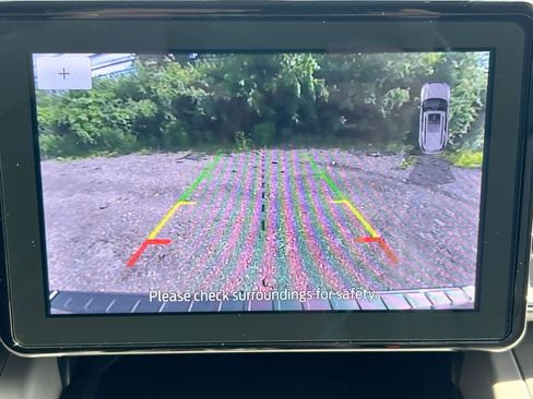 Used 2024 Ford Explorer XLT w/ Equipment Group 202A AWD/4WD image 29