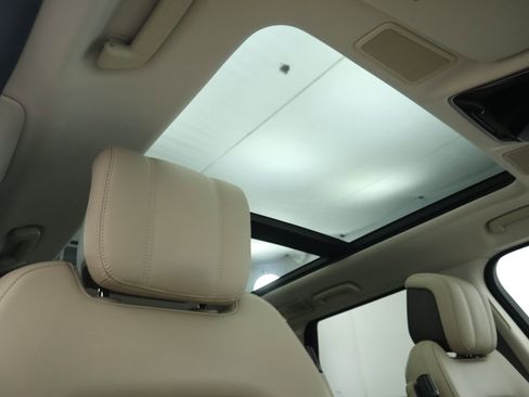 Certified 2022 Land Rover Range Rover Sport HSE Silver Edition image 19