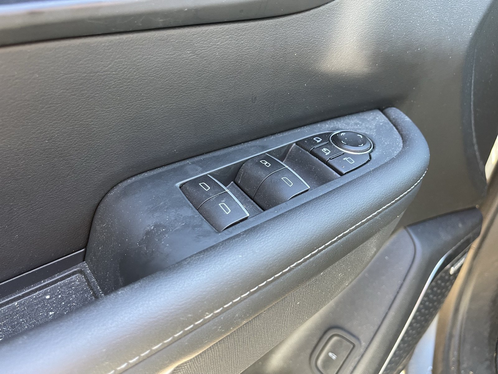 Used 2026 Buick Enclave Sport Touring w/ Power Package FWD image 10