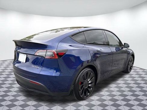 Used 2022 Tesla Model Y Performance image 3