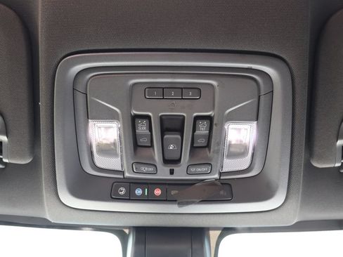 Used 2021 GMC Sierra 1500 AT4 w/ AT4 Premium Package AWD/4WD image 34