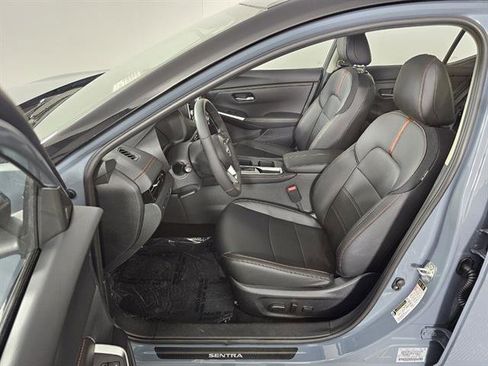 New 2025 Nissan Sentra SR w/ SR Premium Package FWD image 23