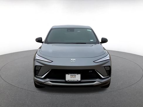 Used 2025 Buick Envista Sport Touring image 4