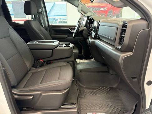 Used 2024 Chevrolet Silverado 1500 RST AWD/4WD image 12