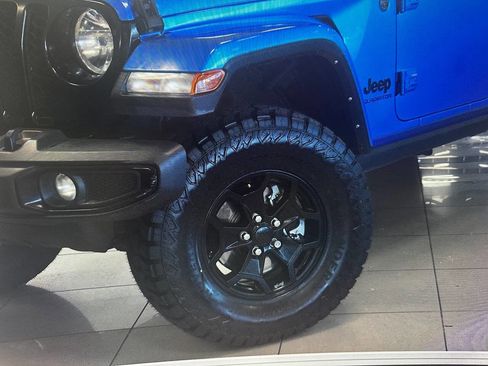 Used 2022 Jeep Gladiator Sport AWD/4WD image 14