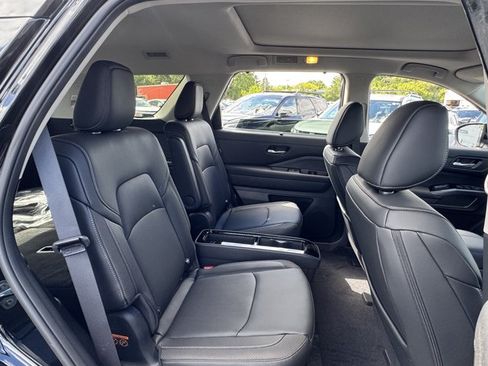 New 2026 Nissan Pathfinder SL AWD/4WD image 9