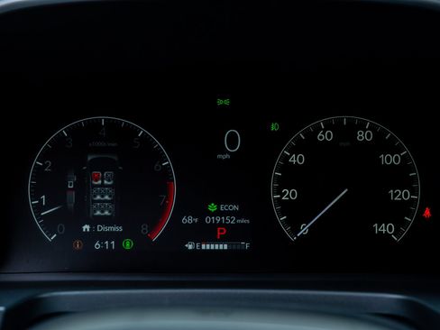 Used 2025 Honda Pilot EX-L image 18