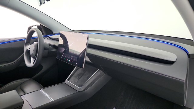 Used 2026 Tesla Model Y AWD image 30
