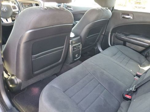 Used 2014 Dodge Charger SE image 11