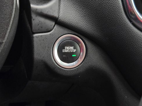 Used 2023 Chevrolet Equinox LT image 18