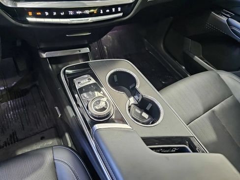 Used 2024 Cadillac Lyriq Luxury w/ LPO, Floor Liner Package RWD image 17