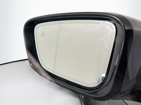 Used 2023 BMW 330e w/ M Sport Package image 16