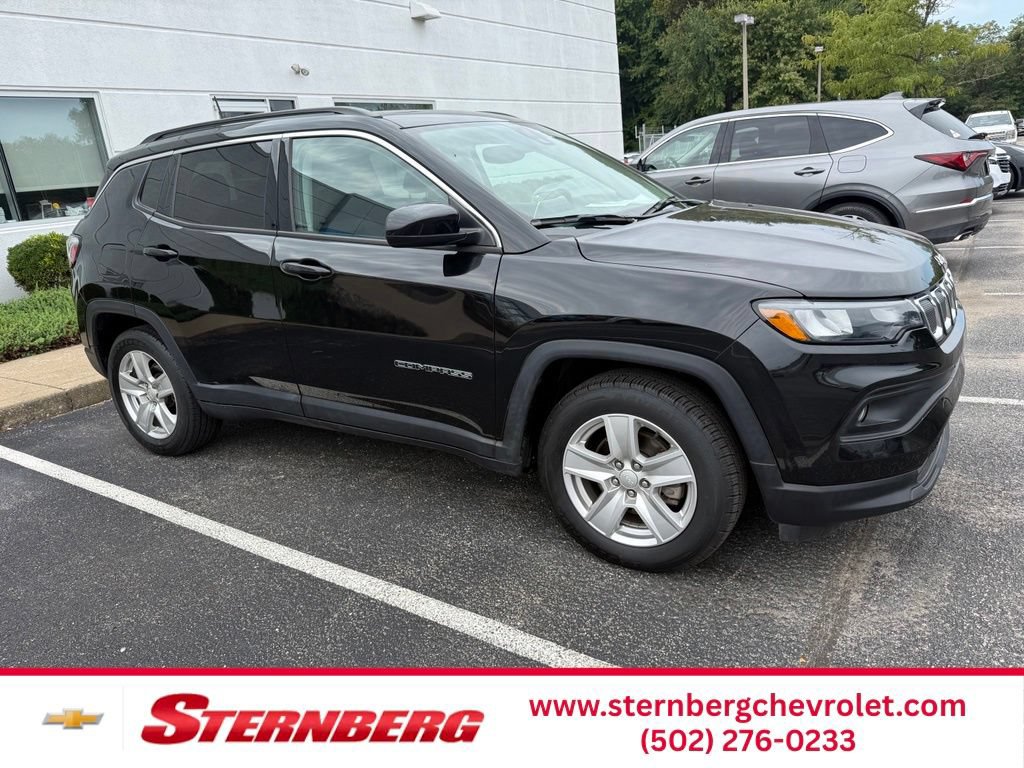 Used 2022 Jeep Compass Latitude w/ Sun and Sound Group FWD image 1