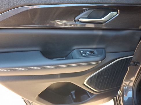 Used 2022 Jeep Grand Cherokee Altitude image 19