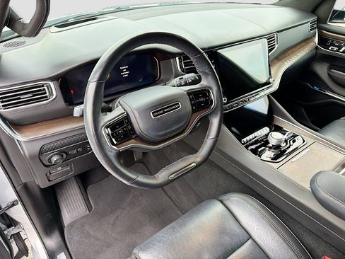 Used 2022 Jeep Grand Wagoneer Series II image 27