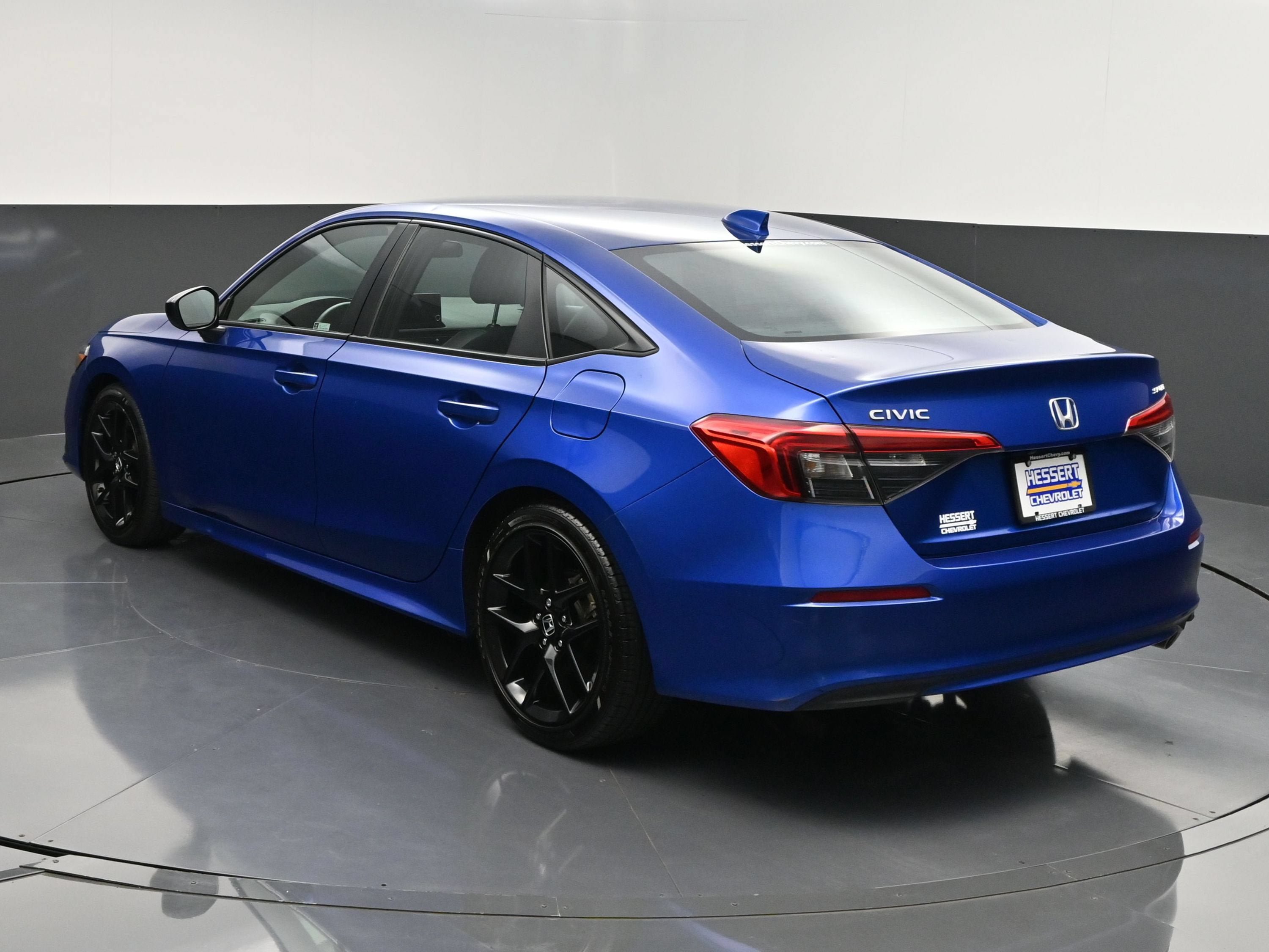 Used 2023 Honda Civic Sport image 6