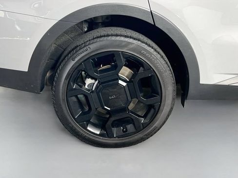 Used 2025 Kia Sorento SX AWD/4WD image 40