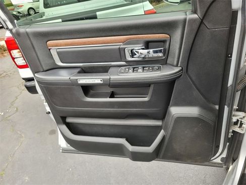 Used 2016 RAM 2500 Laramie image 28
