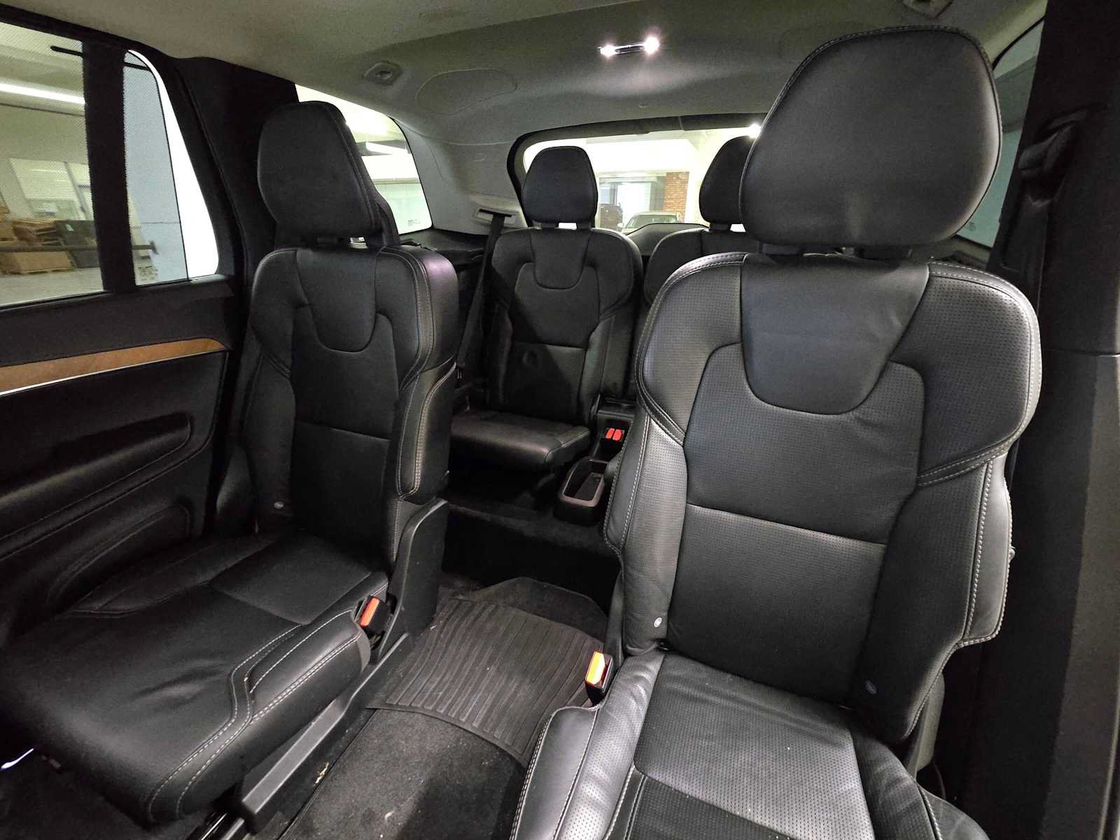 Used 2020 Volvo XC90 T6 Inscription w/ Protection Package Premier AWD/4WD image 17