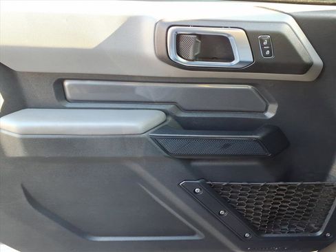 Used 2023 Ford Bronco Big Bend image 24