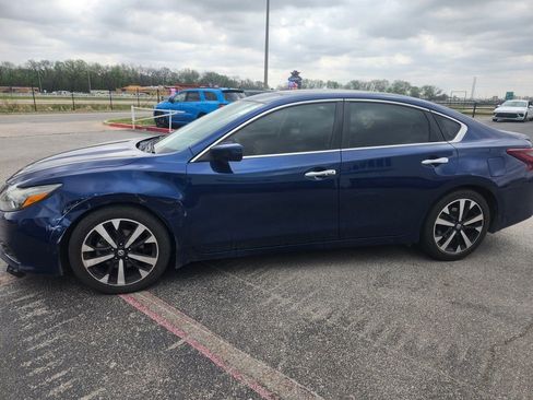 Used 2018 Nissan Altima 2.5 SR image 3