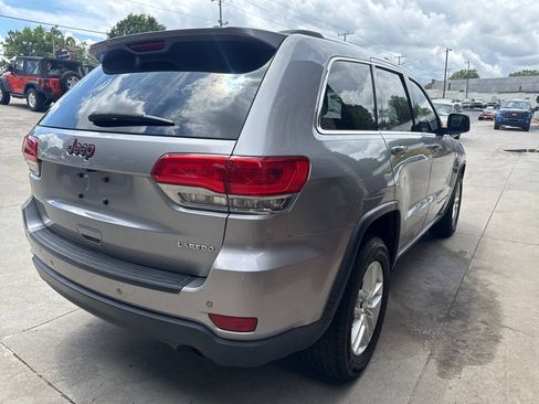 Used 2018 Jeep Grand Cherokee Laredo RWD image 5