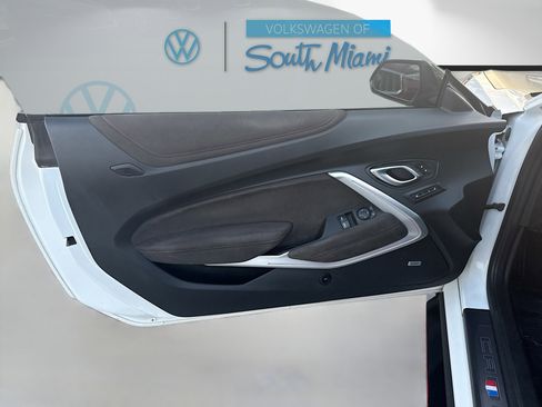 Used 2018 Chevrolet Camaro ZL1 image 19