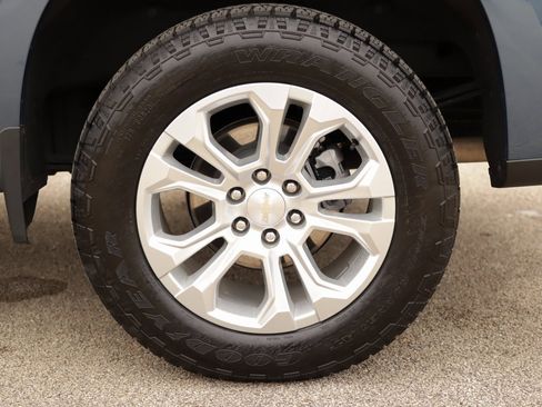 Used 2024 Chevrolet Silverado 1500 LTZ image 41