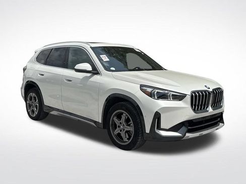 Used 2025 BMW X1 xDrive28i AWD/4WD image 9