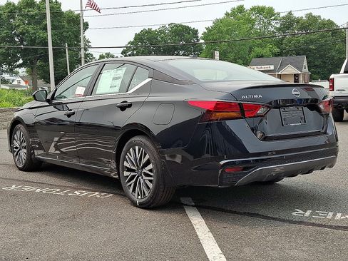 New 2026 Nissan Altima 2.5 SV FWD image 3