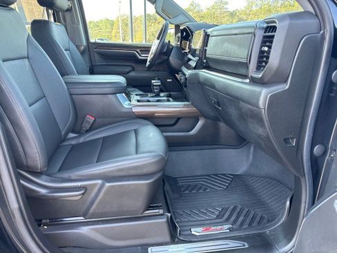 Used 2023 Chevrolet Silverado 1500 RST image 10