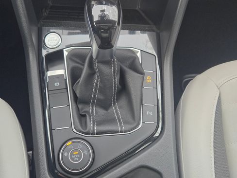 New 2026 Volkswagen Taos SE image 21