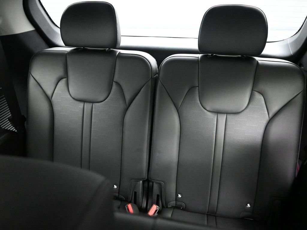 Certified 2026 Kia Sorento EX AWD/4WD image 29